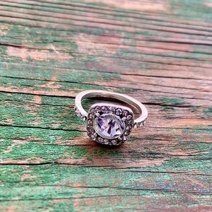 Cubic Ring Size 6